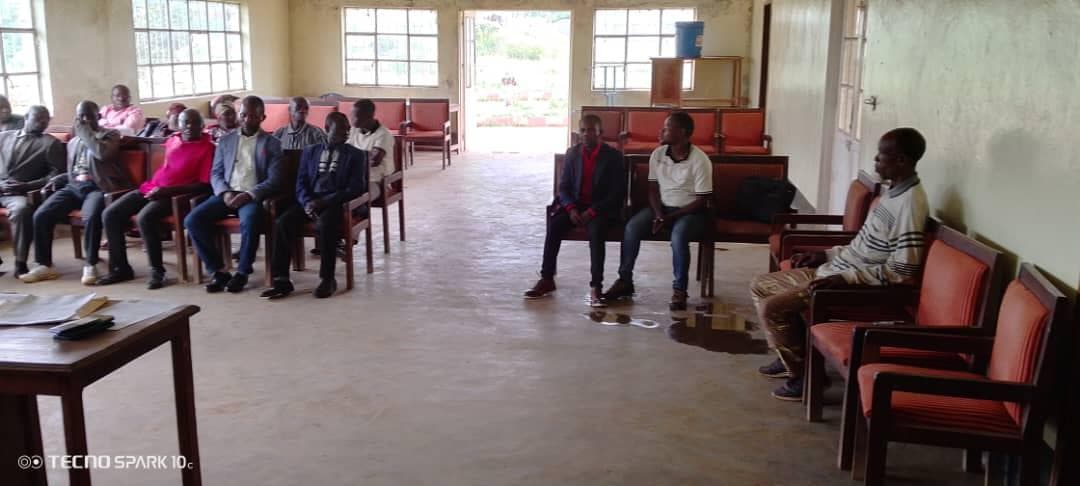 Sensibilisation des leaders communautaires á Mwenga Centre